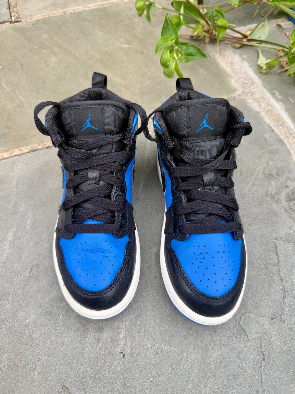 Air Jordan 1 Mid — Black / Game Royal / White size 13c